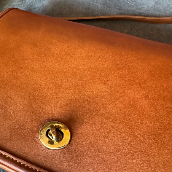 Vintage Coach Convertible Clutch NYC - Picture 5 of 8